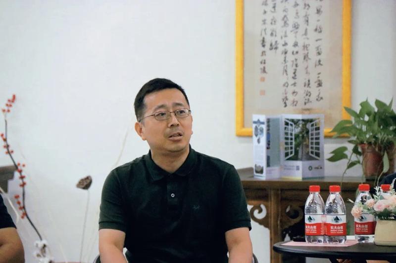 冯新峰.JPG 冯新峰.JPG