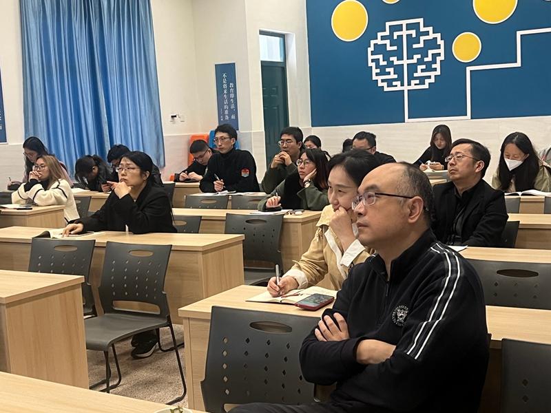 任校.JPG 任校.JPG